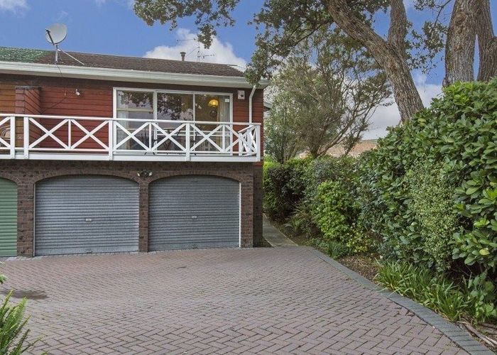  at 70 Kings Crescent, Hutt Central, Lower Hutt