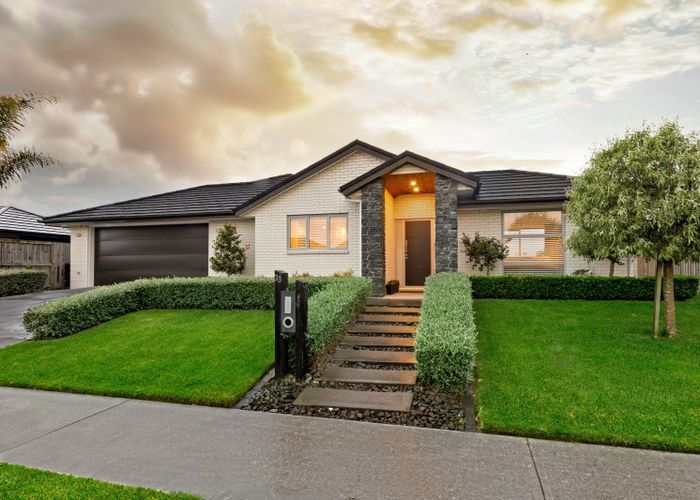  at 33 Batten Drive, Flagstaff, Hamilton