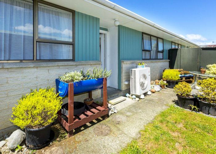  at 1/14 Clouston Park Road, Ebdentown, Upper Hutt