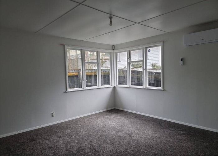  at 115 Dimock Street, Titahi Bay, Porirua