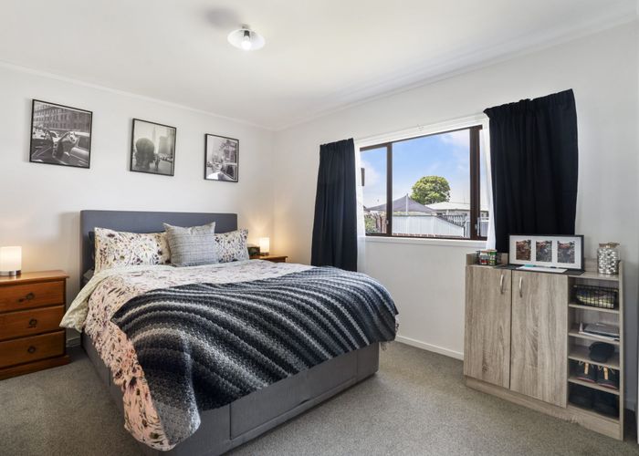  at 2/51 Browns Road, Manurewa, Manukau City, Auckland