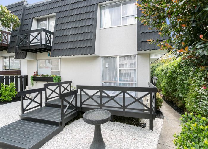  at 2/867 New North Road, Mount Albert, Auckland