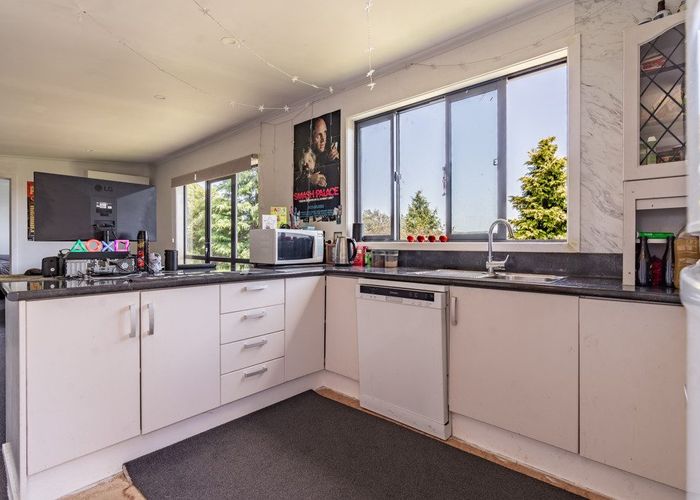  at 27 Nore Street, Waihola, Clutha, Otago
