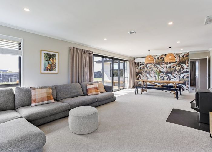  at 14 Braeburn Crescent, Swannanoa, Waimakariri, Canterbury