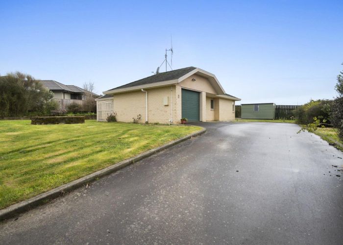  at 8 Shakespeare Way, Kelvin Grove, Palmerston North, Manawatu / Whanganui
