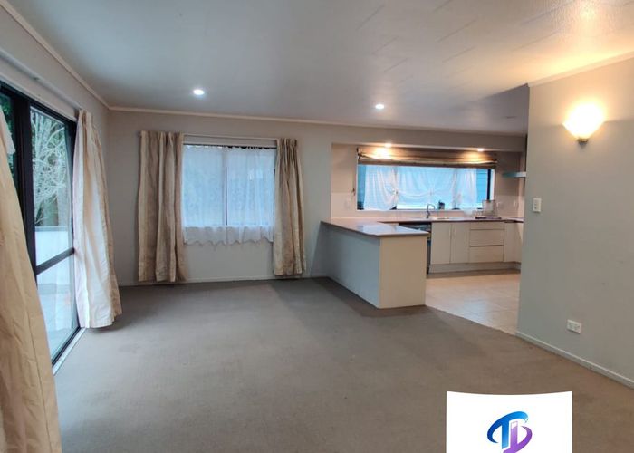  at 21 Hakea Place, Totara Heights, Manukau City, Auckland