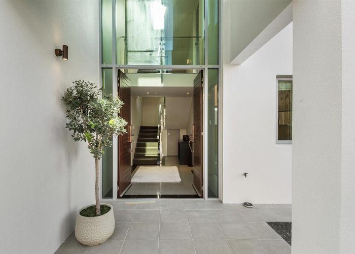  at 22B Beach Road, Castor Bay, North Shore City, Auckland