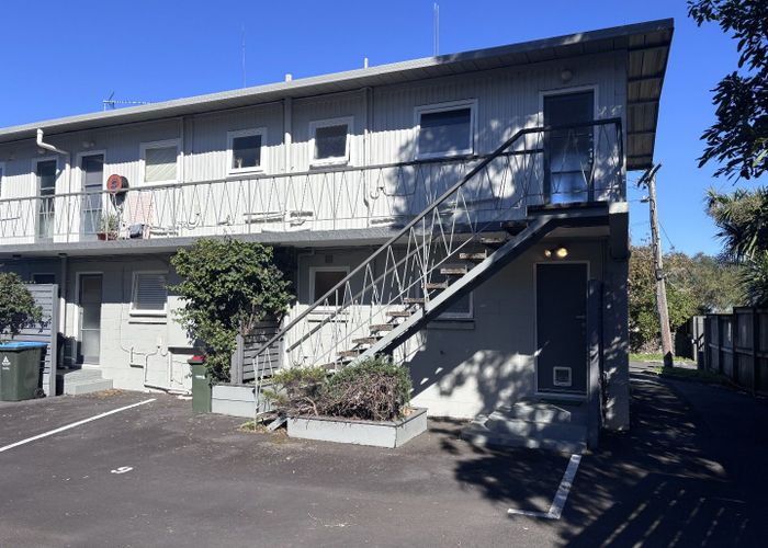  at 9/3 Sherbourne Road , Mount Eden, Auckland City, Auckland