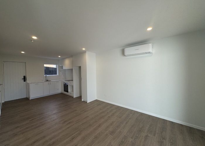  at 3/5  Preston Avenue, Henderson, Waitakere City, Auckland