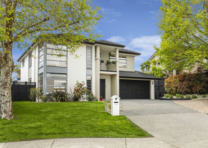 at 17 Oak View Terrace, Schnapper Rock, Auckland