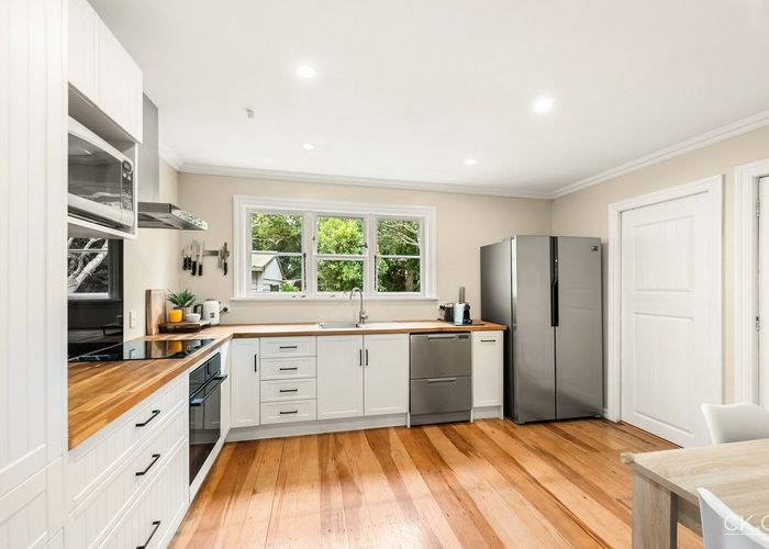  at 6A Glen Road, Stokes Valley, Lower Hutt