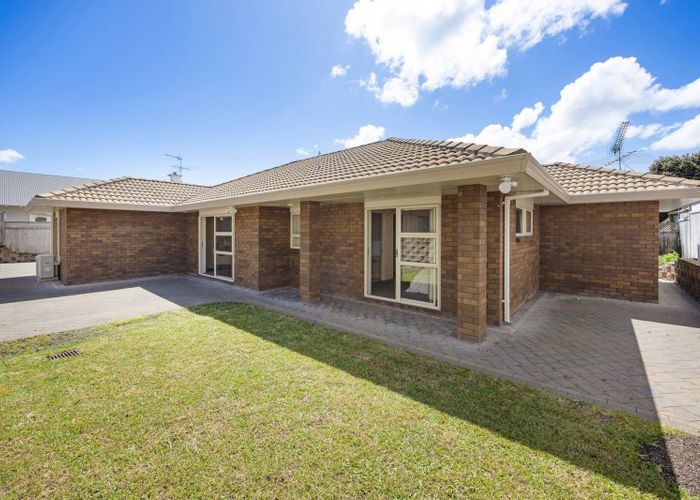  at 6A  Admiral Beatty Avenue, Mount Roskill, Auckland City, Auckland