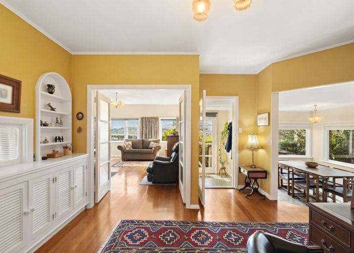  at 70 Nevay Road, Karaka Bays, Wellington, Wellington