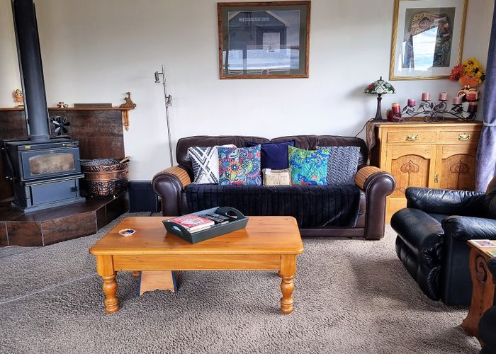  at 27 Pitt Street, Riverton