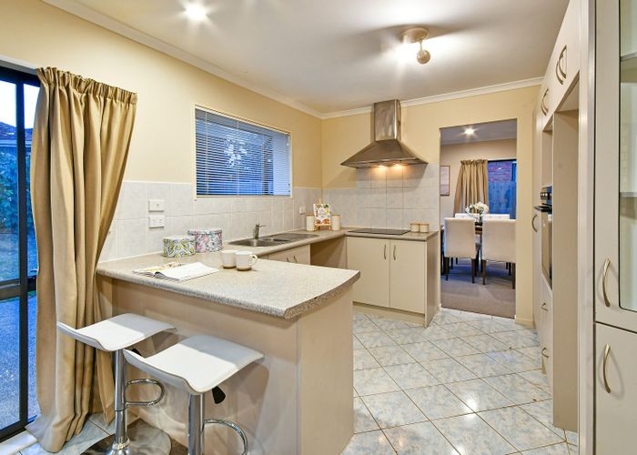  at 28 Nicholas Gibbons Drive, Manurewa, Manukau City, Auckland