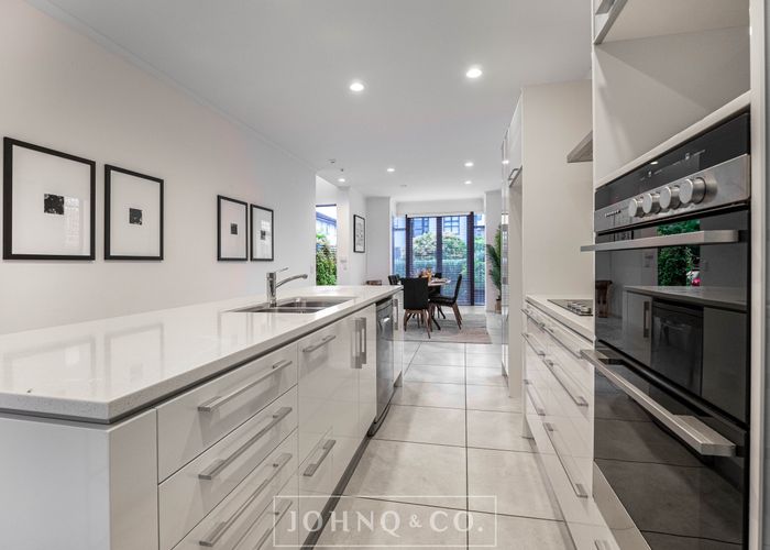  at 2 Ganley Terrace, Stonefields, Auckland