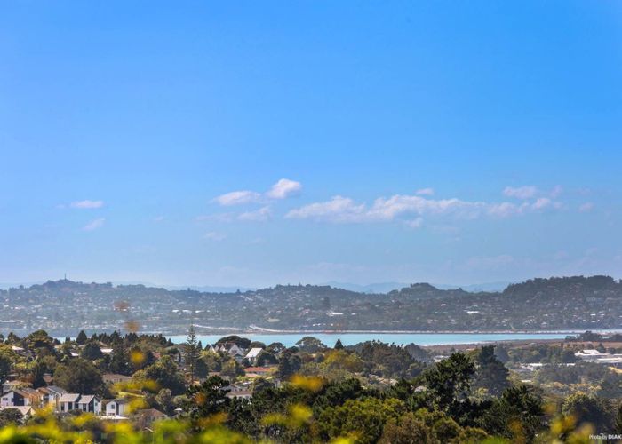  at 31 Royal Road, Massey, Waitakere City, Auckland