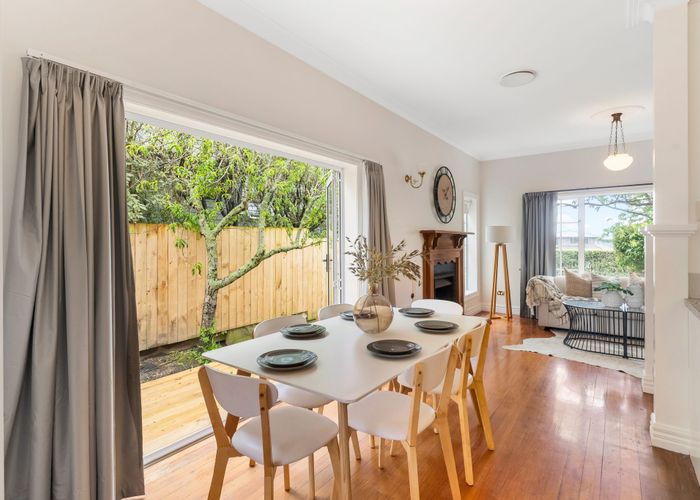  at 33 Churchill Road, Cockle Bay, Manukau City, Auckland