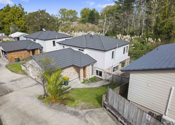  at 64a Peveril Cres, Papatoetoe, Manukau City, Auckland