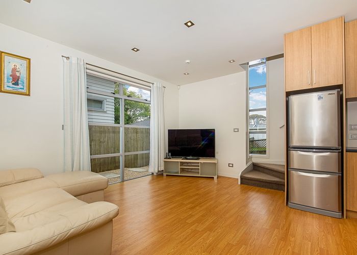  at 50E Eastdale Road, Avondale, Auckland