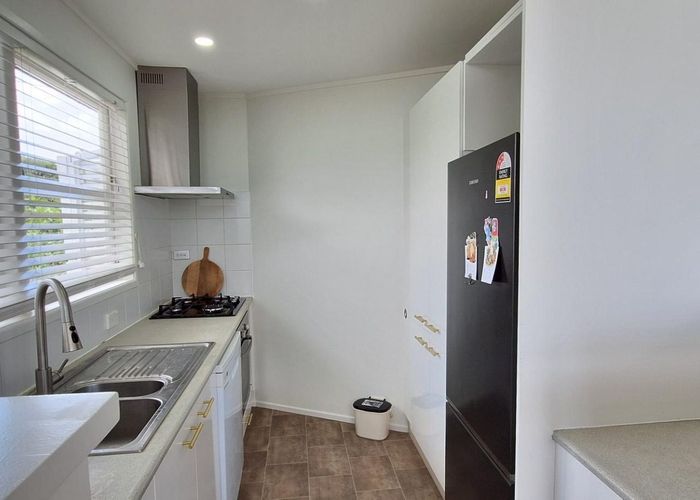  at 1/156 Carlisle Road, Browns Bay, North Shore City, Auckland