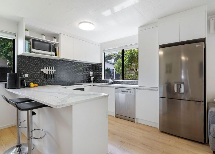  at 2/63A Colwill Road, Massey, Waitakere City, Auckland