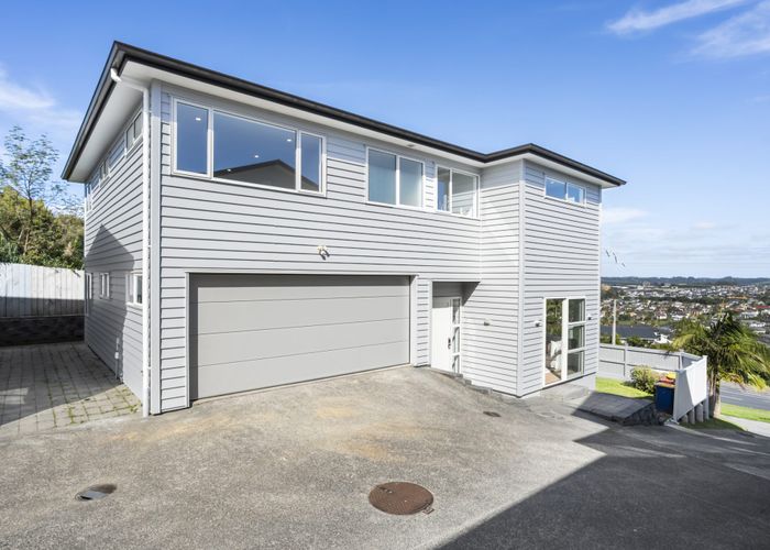  at 517 East Coast Road, Murrays Bay, North Shore City, Auckland