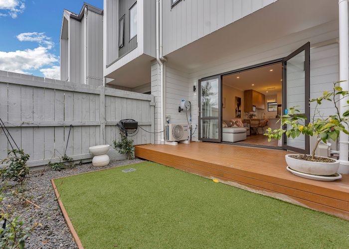  at 7/66 Swanson Road, Henderson, Waitakere City, Auckland