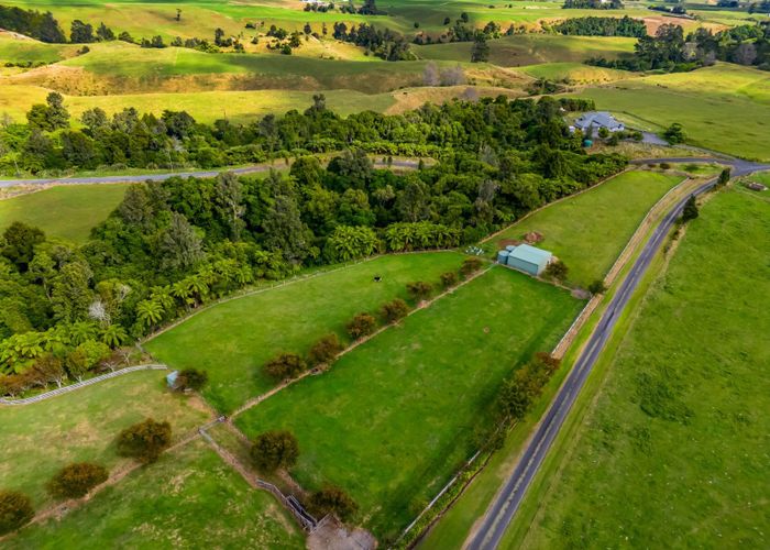  at Weld Road Upper, Oakura, New Plymouth, Taranaki