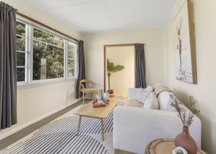  at 44 Bluegum Road, Paraparaumu Beach, Kapiti Coast, Wellington