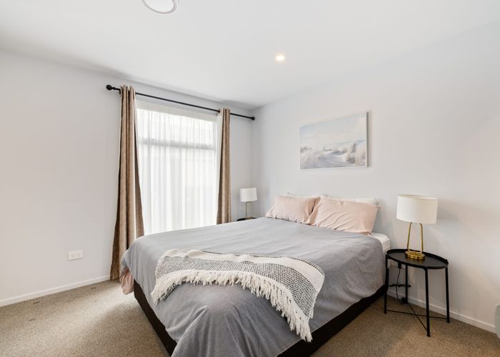  at 2/8 New Brighton Road, Dallington, Christchurch City, Canterbury