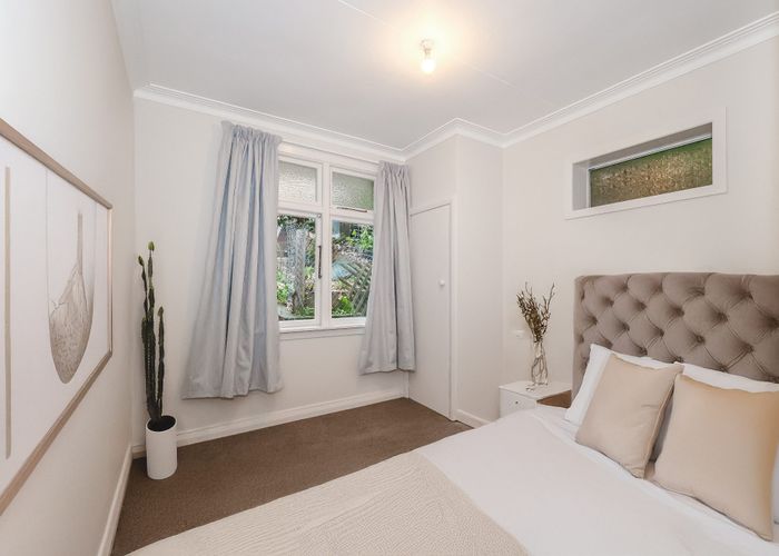  at 9 Agnes Street, Kenmure, Dunedin