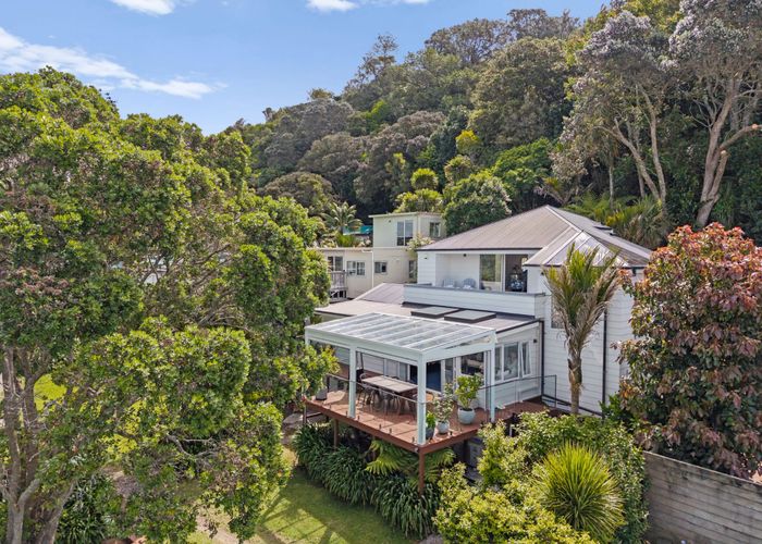  at 59 Pohutukawa Avenue, Shelly Park, Manukau City, Auckland