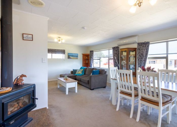  at 33 Thomas Place, Foxton Beach, Foxton