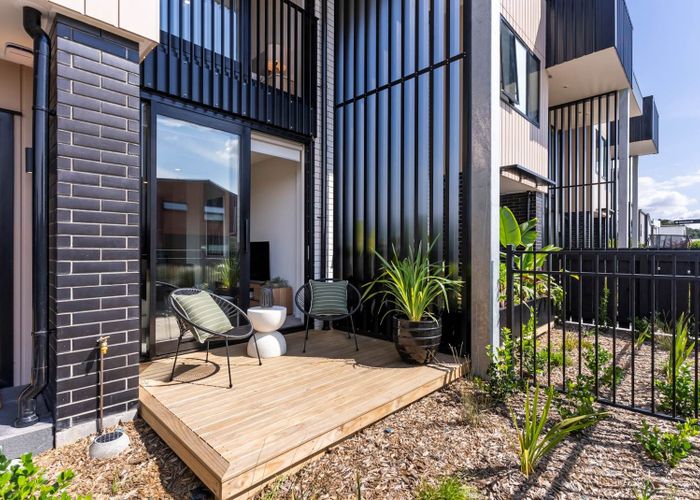  at 5/18 Karengo Street, Long Bay, North Shore City, Auckland