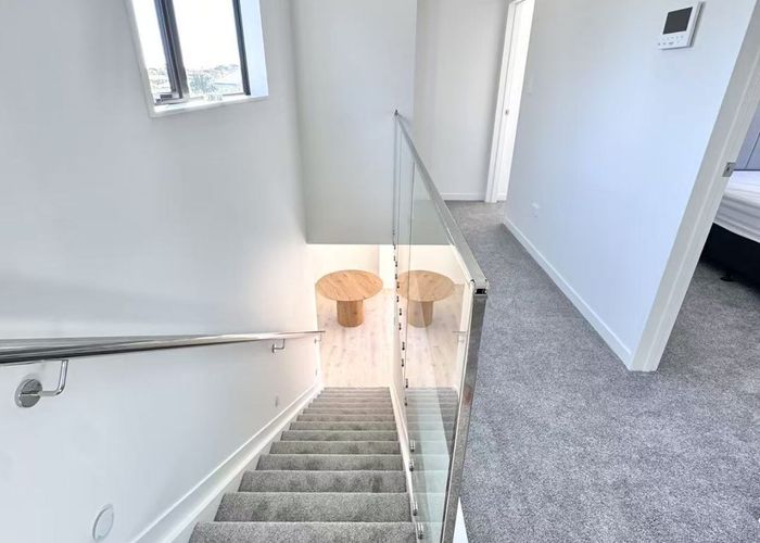  at 9a Mander palce, Bucklands Beach, Manukau City, Auckland