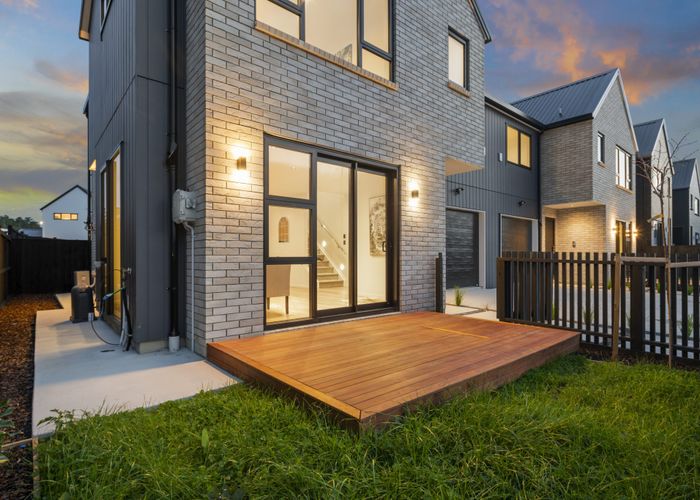  at 8 Kartolina Crescent, Huapai, Rodney, Auckland