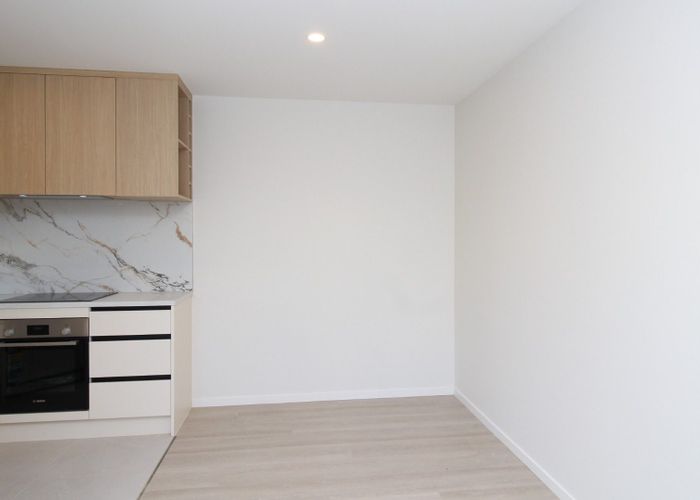  at 7B Spears Place, Botany Downs, Manukau City, Auckland