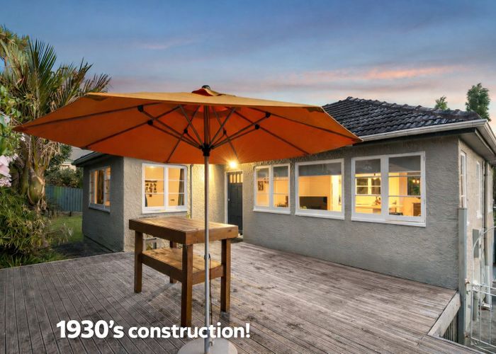  at 2/30 Lyttelton Avenue, Forrest Hill, North Shore City, Auckland
