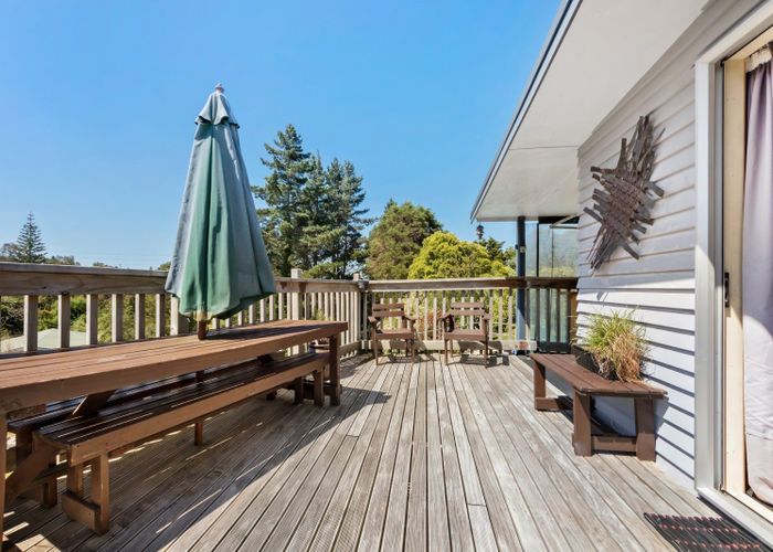  at 303 Don Buck Road, Massey, Waitakere City, Auckland