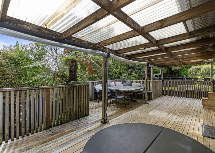  at 114 Captain Scott Road, Glen Eden, Auckland
