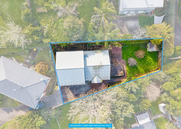  at 2/27 Lingfield Street, Glenfield, North Shore City, Auckland