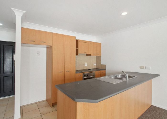  at 8B/13 Harrison Road, Mount Wellington, Auckland City, Auckland