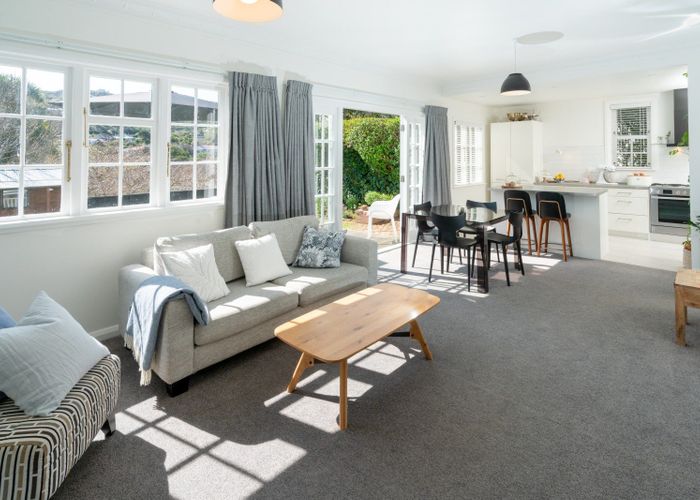  at 374 Karori Road, Karori, Wellington