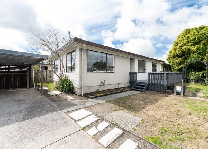  at 1/217 Waitemata Drive, Ranui, Waitakere City, Auckland