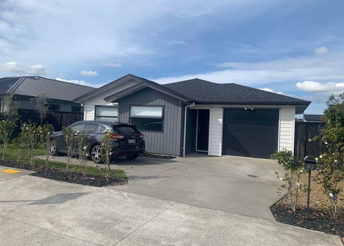  at 83 Station Road, Kumeu