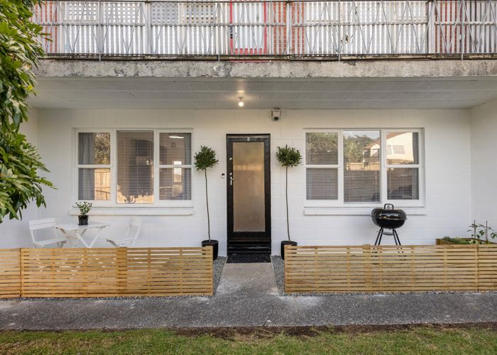 For sale 3/322 EllersliePanmure Highway, Mount Wellington, Auckland