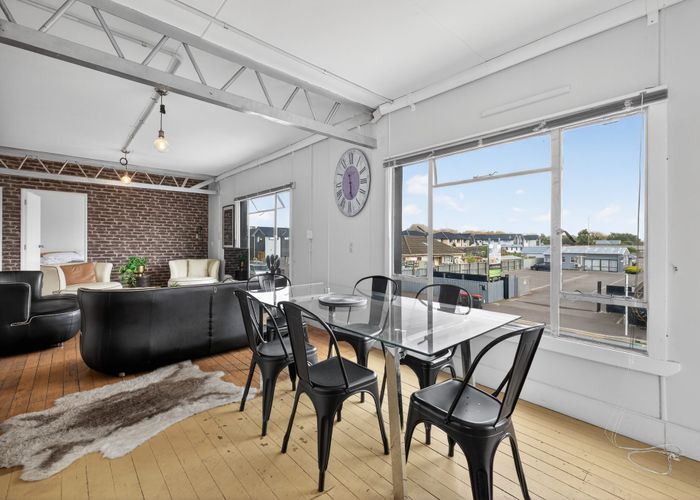  at 2/270 Lincoln Road, Addington, Christchurch City, Canterbury