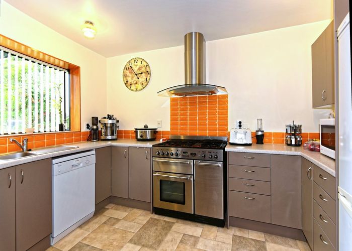  at 135 Sumnervale Drive, Sumner, Christchurch
