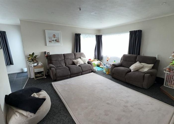  at 8 Kahikatea Pl, Ranui, Waitakere City, Auckland